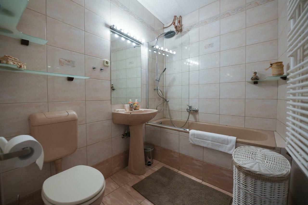 埃格尔Moretti Apartman公寓 外观 照片